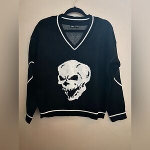Black Skull Sweater Women’s Size S